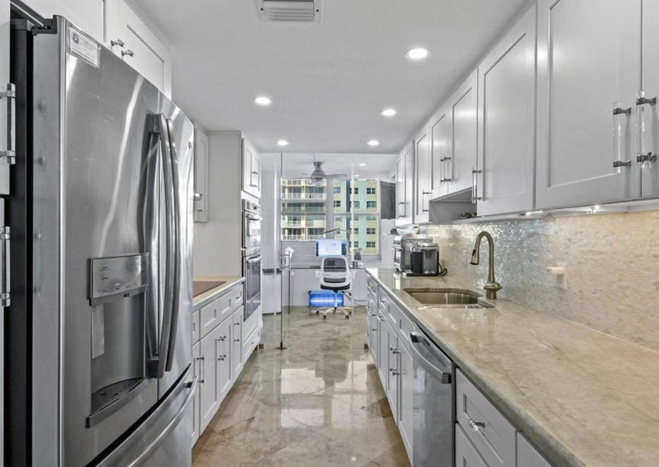 Direct Oceanfront Two Bedroom Condo at The Barclay Apartment in South Palm Beach