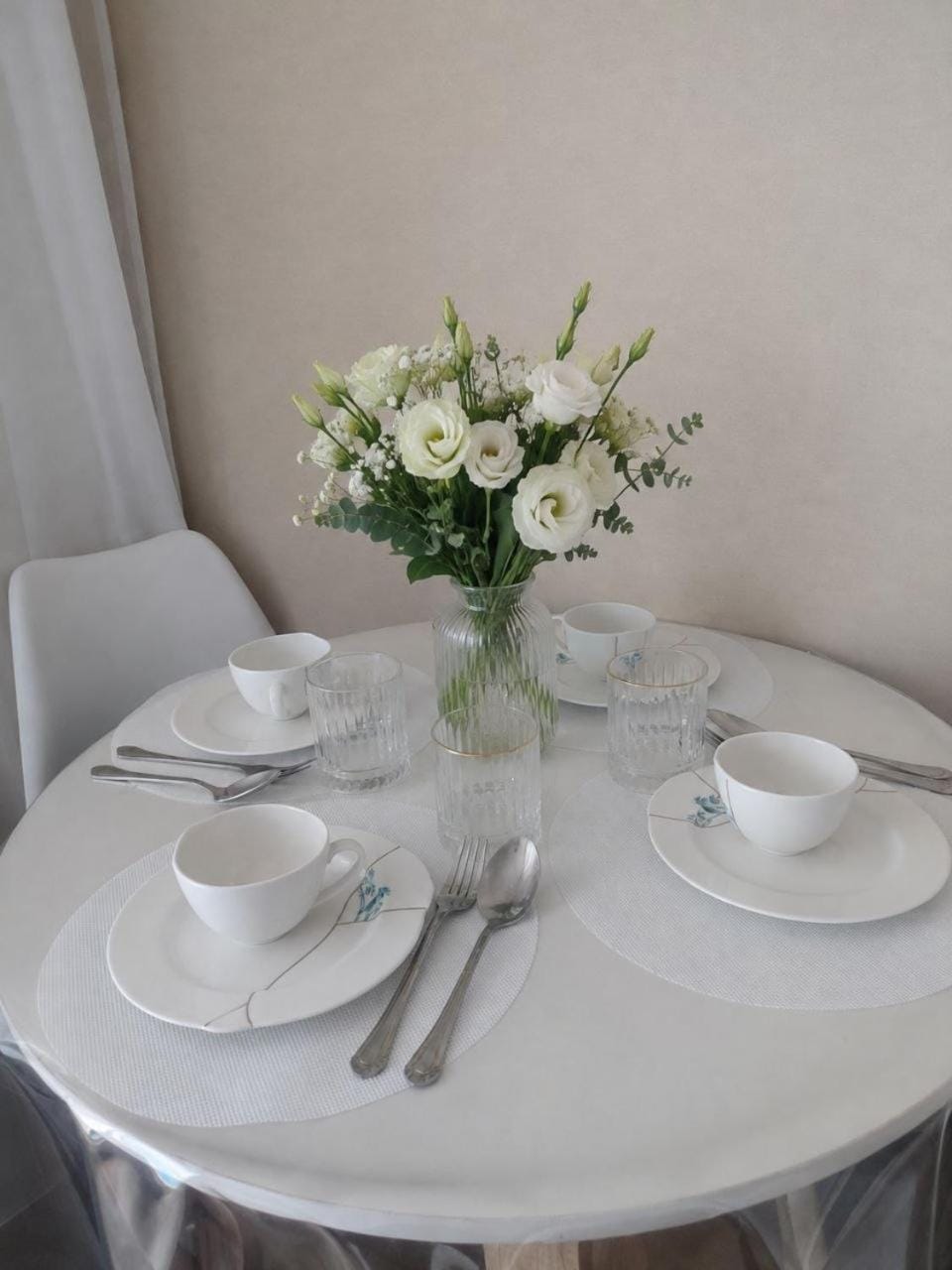 Dining area, Breakfast