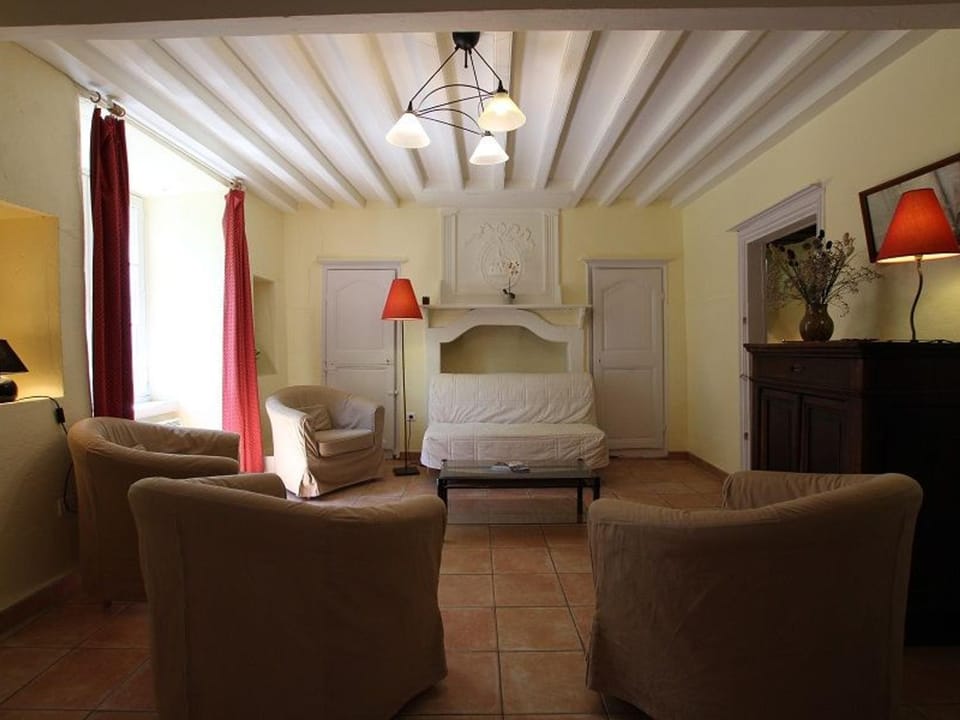 Maison spacieuse en pleine nature - 10 pers. - FR-1-582-553 House in Auvergne-Rhône-Alpes