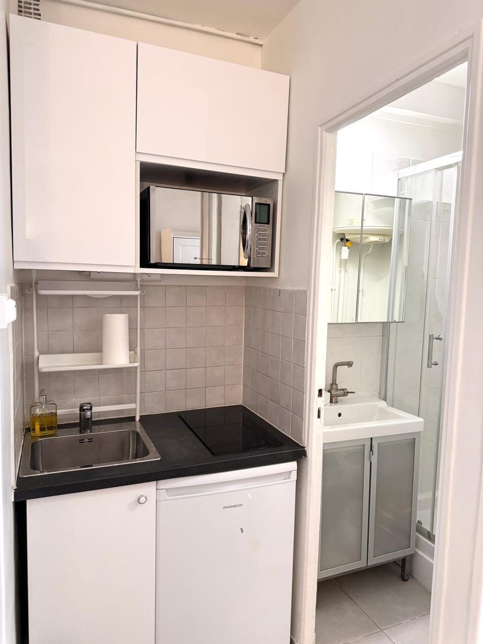 Central Bright Apartment Near Marais Apartment in Paris