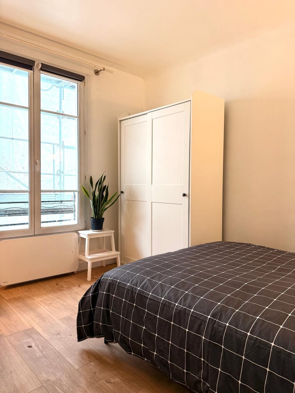 Central Bright Apartment Near Marais Apartment in Paris