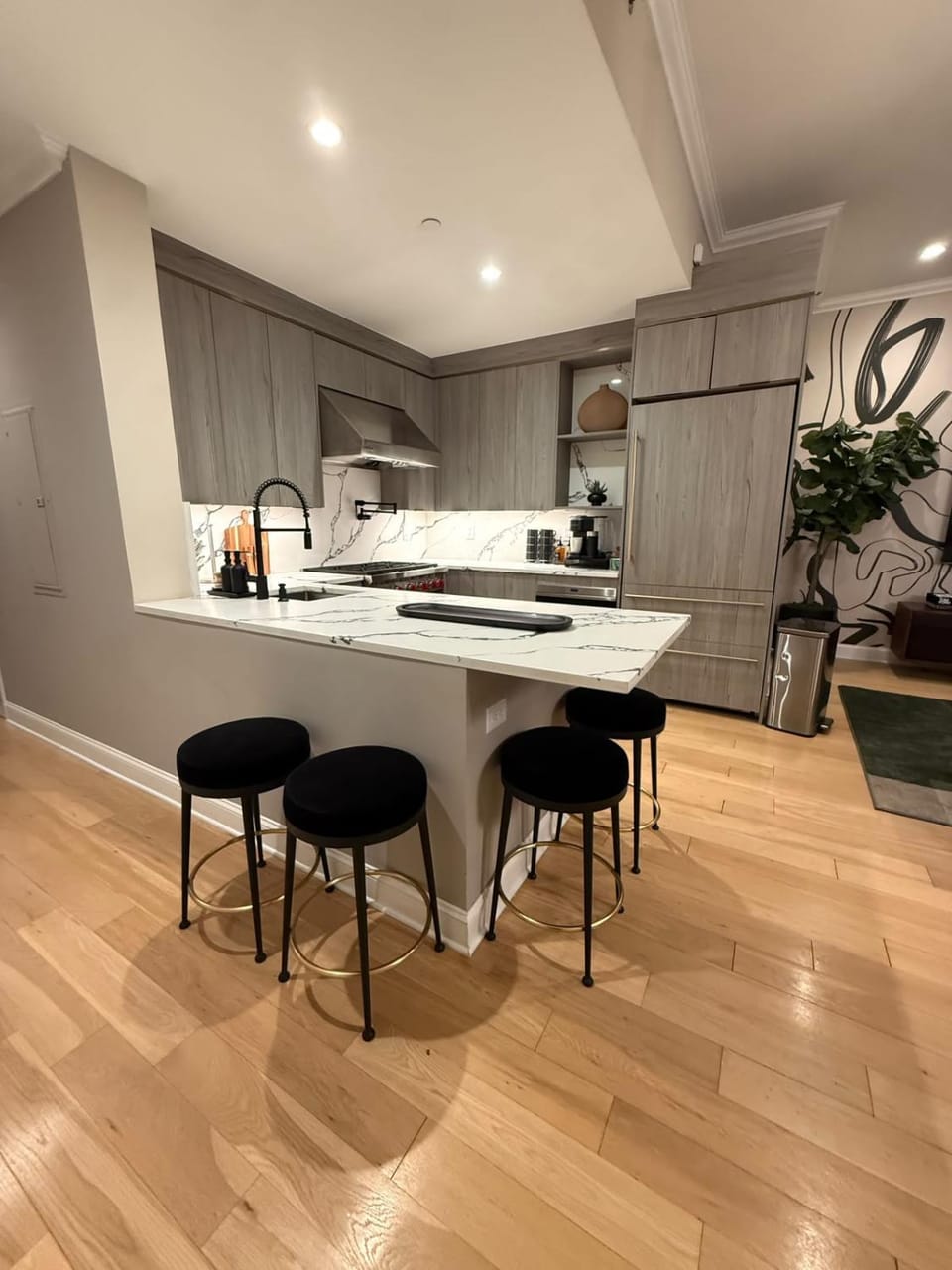 Stunning 3BR Skyline Sanctuary in Financial District Apartment in Lower Manhattan