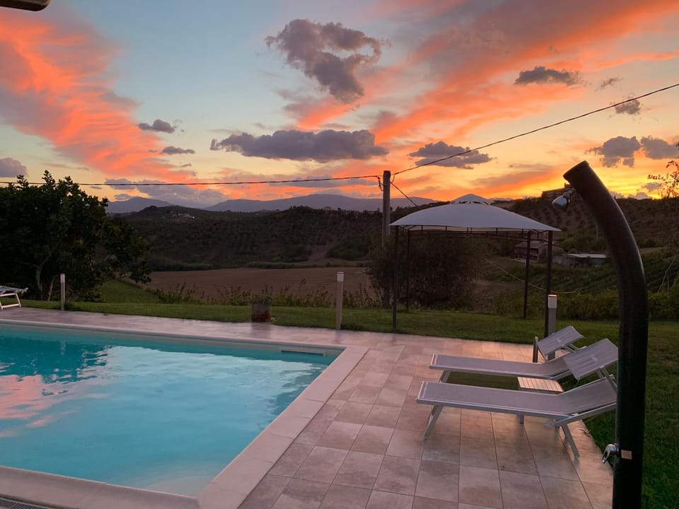Casavitanuova, poolhouse with a view Bed and Breakfast in Abruzzo