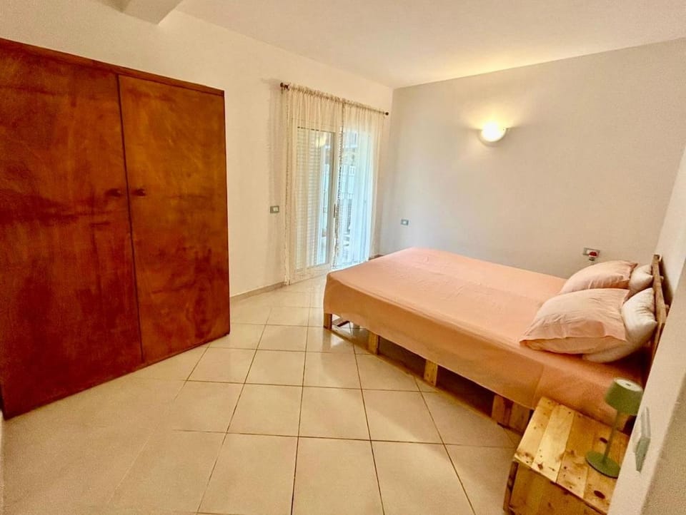 Oasi del Capo spiaggia 50 mt 4 posti letto relax in centro Apartment in Santa Maria