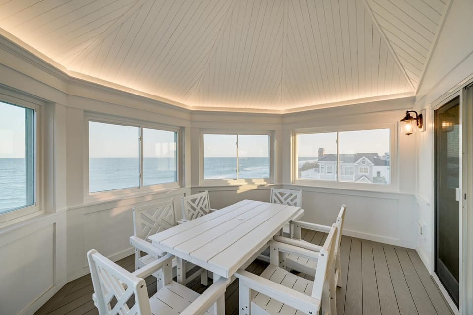 Beach in Your Backyard! Seaside Strathmere Estate House in Strathmere