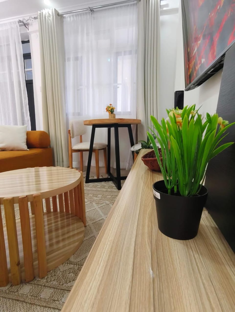 Ultra Modern one bedrooms by Winnie Apartment in Kenya