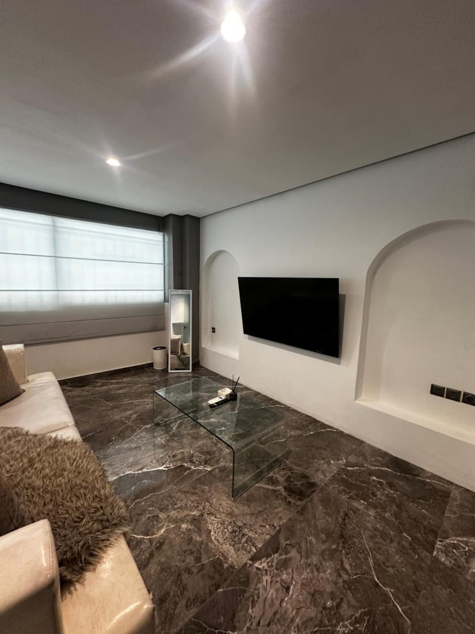 Minimal Arch En-Suite Studio Apartment in Thessaloniki