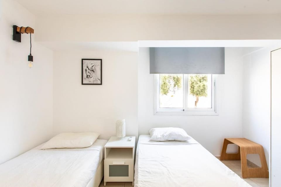Bright 2-bed flat, in Larnaca city center Apartment in Larnaca