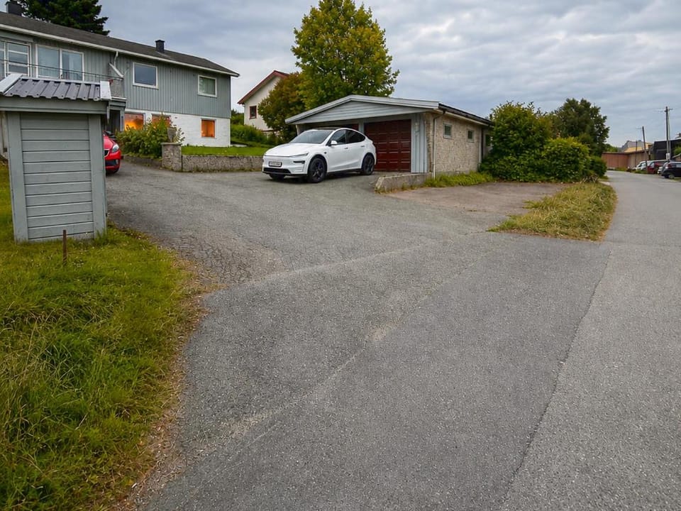 Property building, Parking