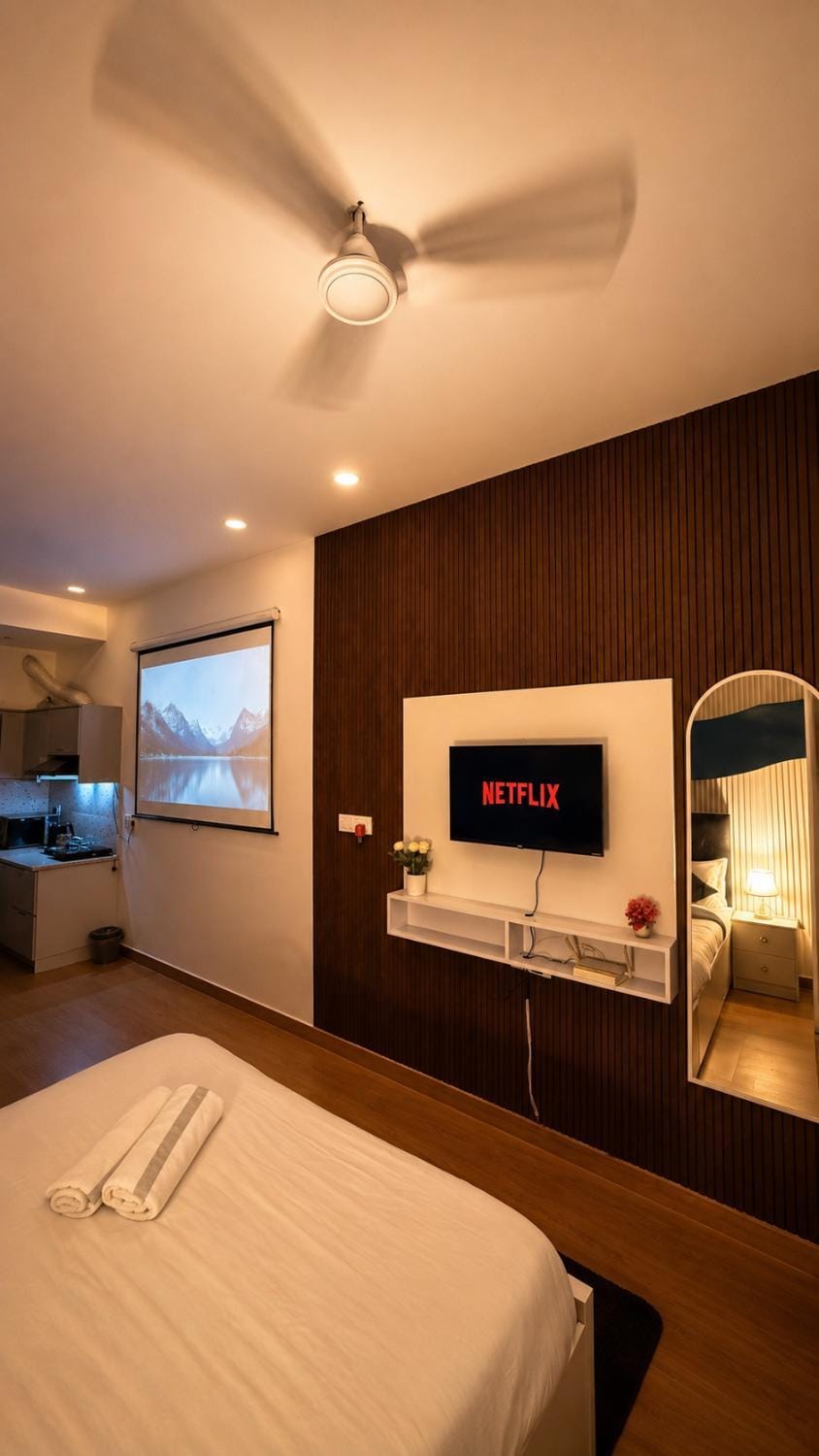 50 Shades of Grey-Cinema vibes by Lusso stayz Vacation rental in Noida