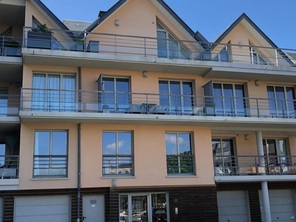 Marina Deauville Logement Cosy - Parking Apartment in Deauville