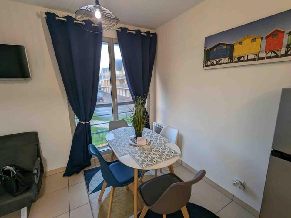 Marina Deauville Logement Cosy - Parking Apartment in Deauville