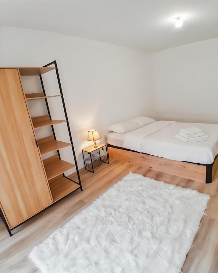 Photo of the whole room, Bedroom