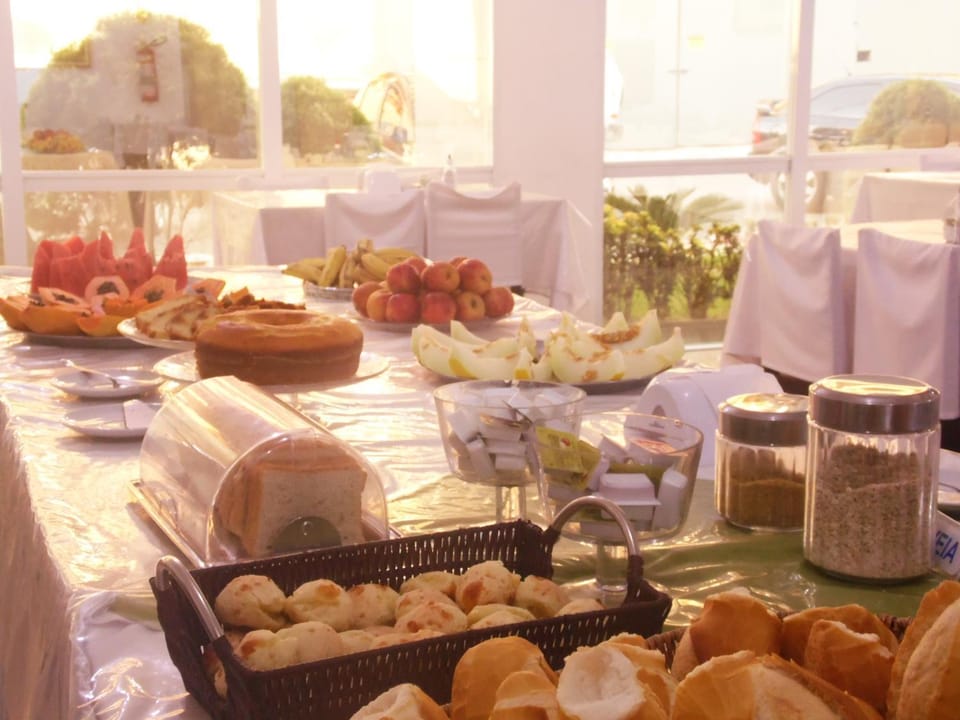 Food and drinks, Buffet breakfast