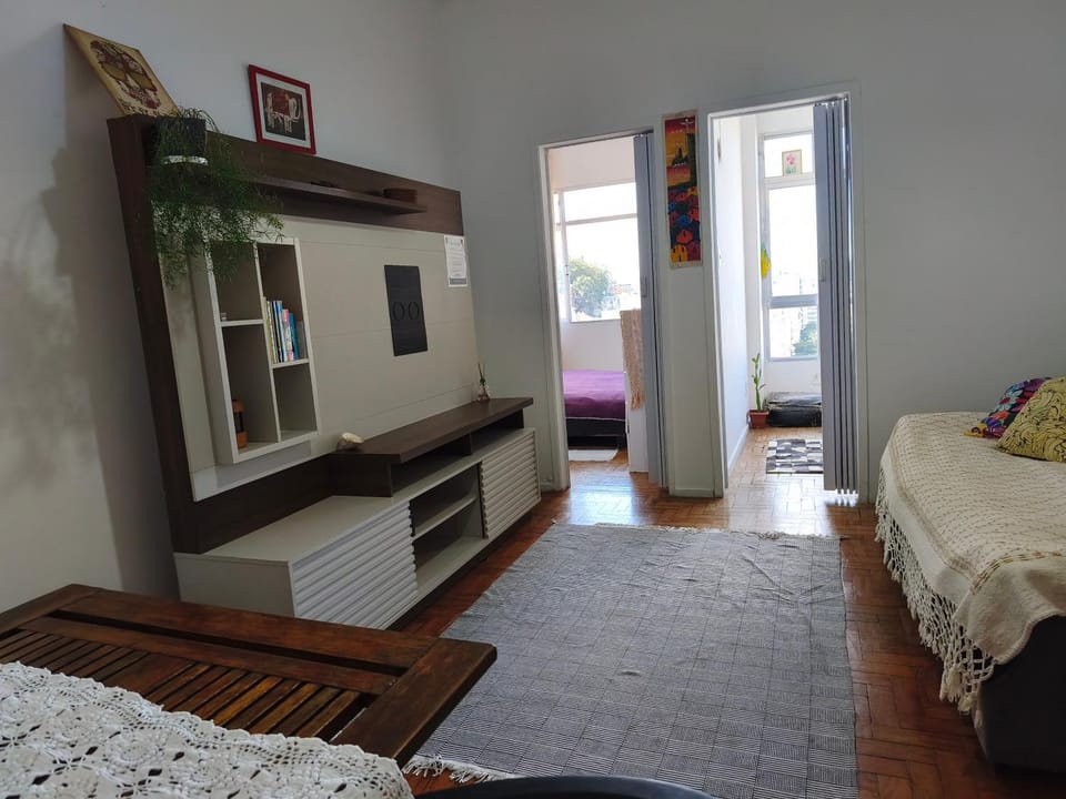 Living room, internet, pet friendly