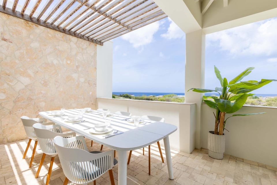 Azzurro at The Reef Superior Apartment in Sint Michiel