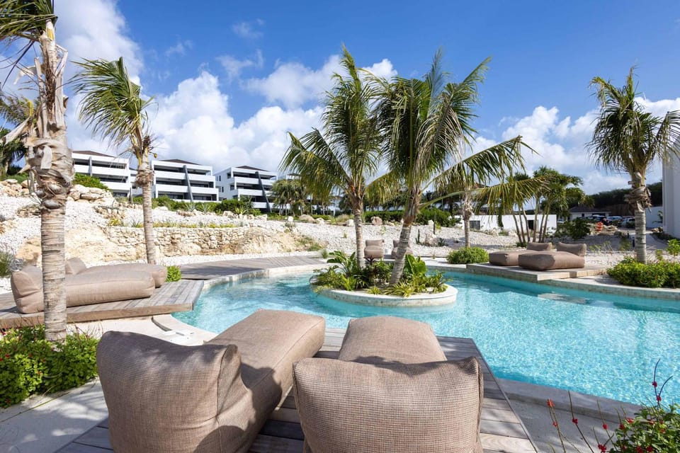 Azzurro at The Reef Superior Apartment in Sint Michiel