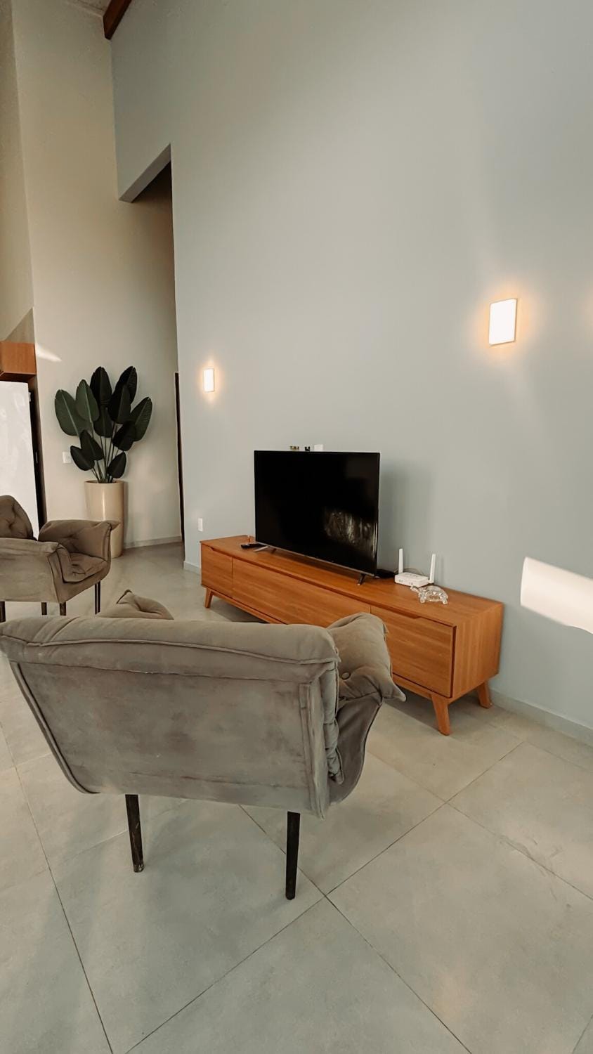 Communal lounge/ TV room, TV and multimedia, Living room, Seating area