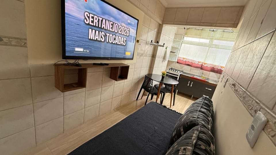 Communal lounge/ TV room, TV and multimedia, Living room, Dining area