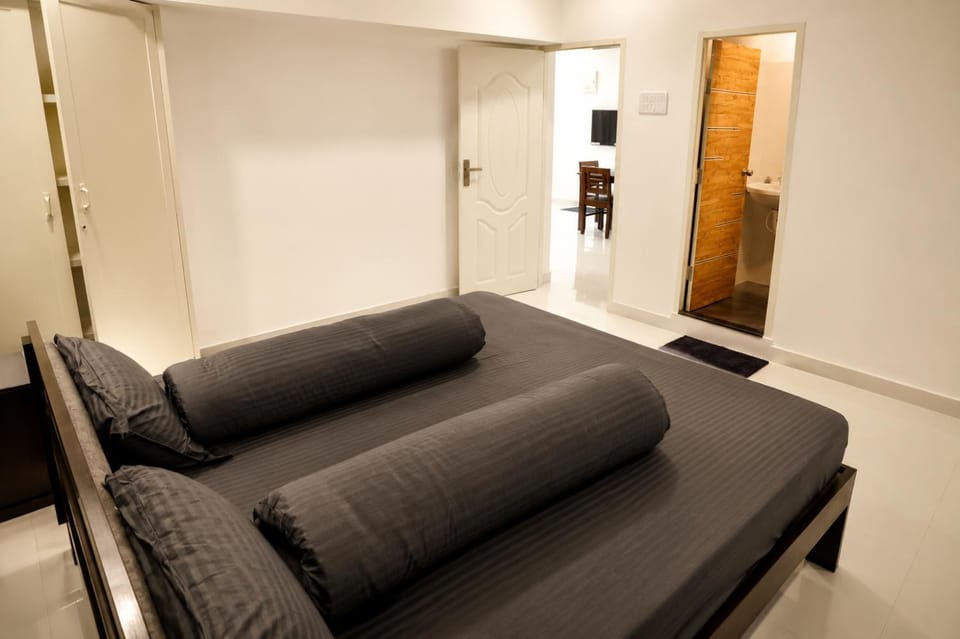 T Nagar -F1- 2BHK Aparthotel Shopping central Apartment hotel in Chennai