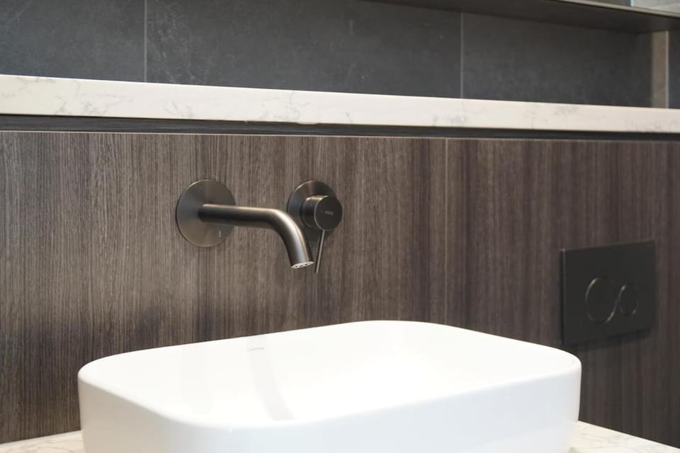 LID203 l Perfect 2BR Olympic Park & Sydney Showground Apartment in Lidcombe