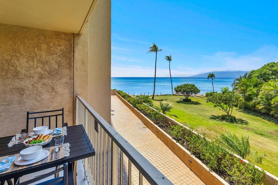 West Maui Studio with Ocean Views & Resort Amenities -Royal Kahana 204 House in Napili-Honokowai