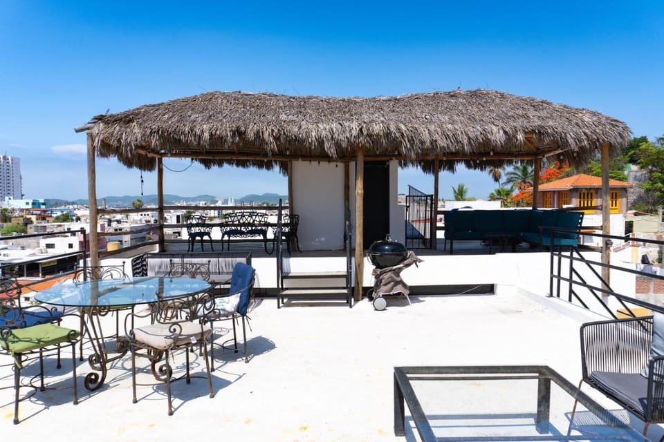 Apartment just steps from the boardwalk Apartment in Mazatlan