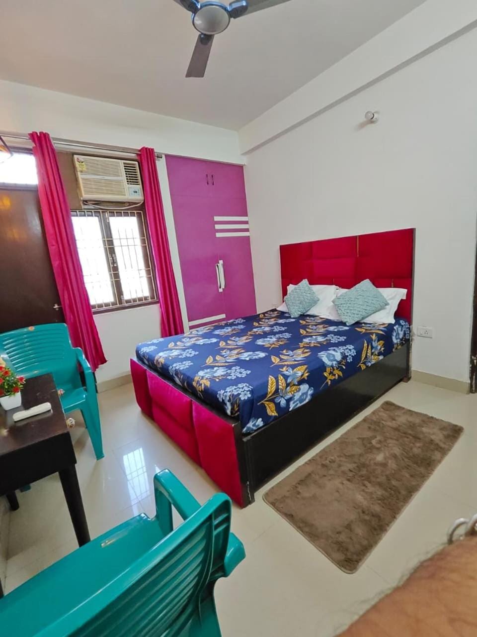 Bed, Bedroom, wardrobe, air conditioner