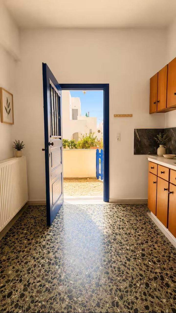 4 Minute Walk To The Beach Budget Friendly Apartment Apartment in Naxos
