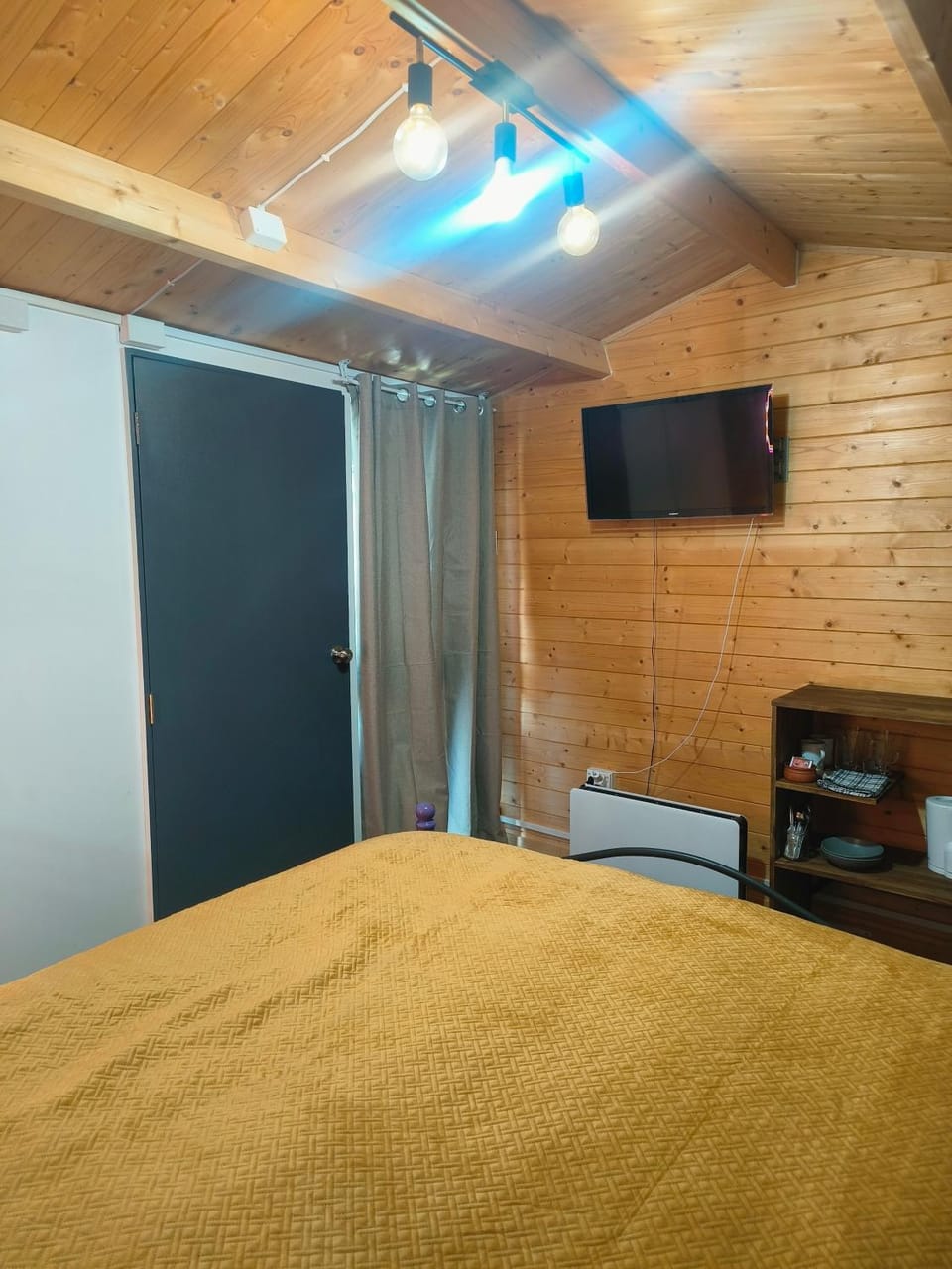 Gorgeous Cabin Private Entrance & Ensuite Cabin in Queenstown