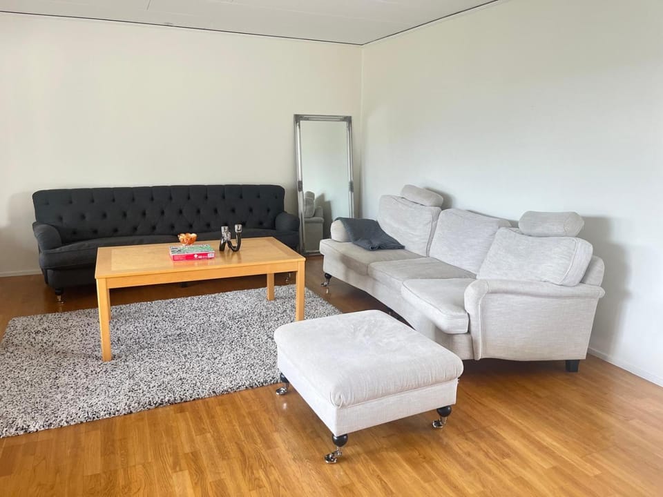 Casa Lumière Vålberg, family rooms with gym Vacation rental in Sweden