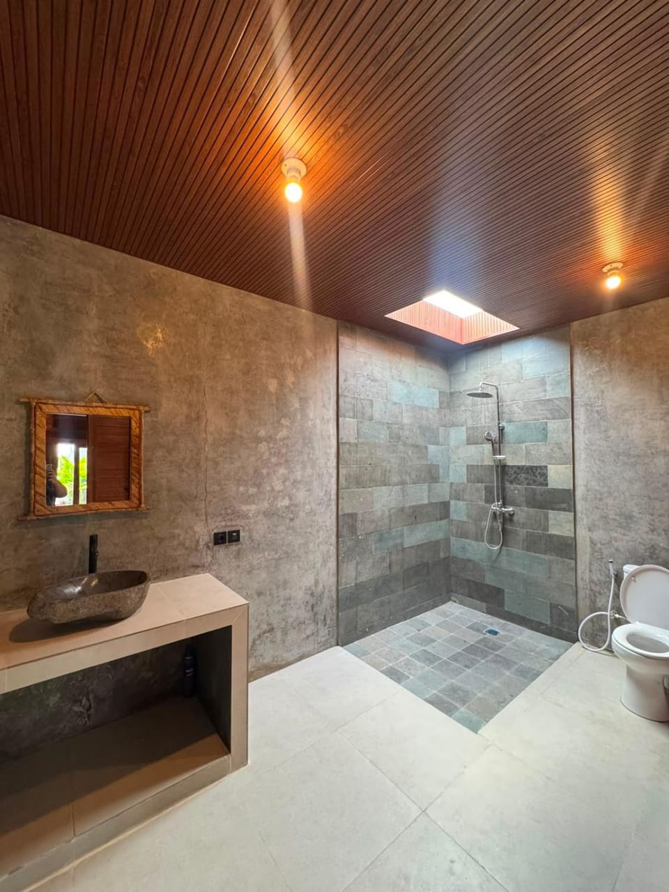 Shower, Toilet, Bathroom