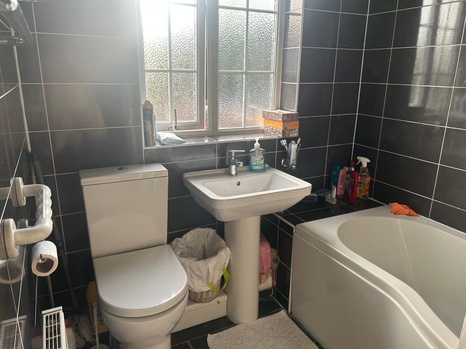 Cosy Double Room - Free Parking near Hospital Vacation rental in Coventry