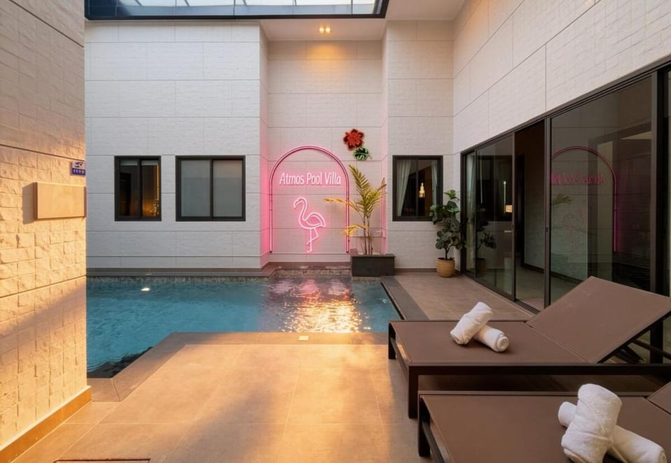 Atmos Luxury Pool Villa Villa in Pattaya City