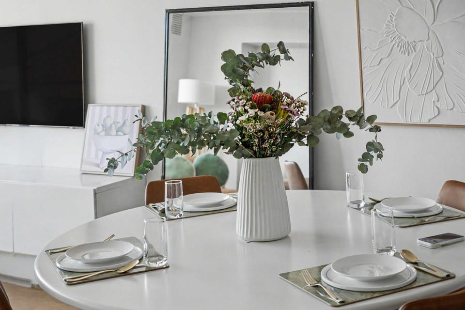 Double Bay Delight with Parking - NEW Apartment in Sydney
