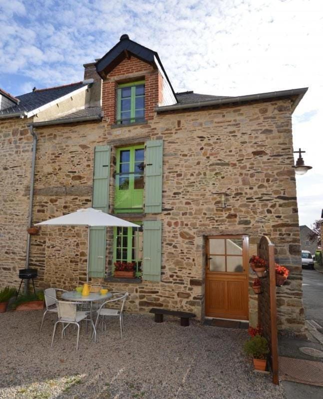 Gite de bourg Linge de lit et de toilette inclus House in Brittany