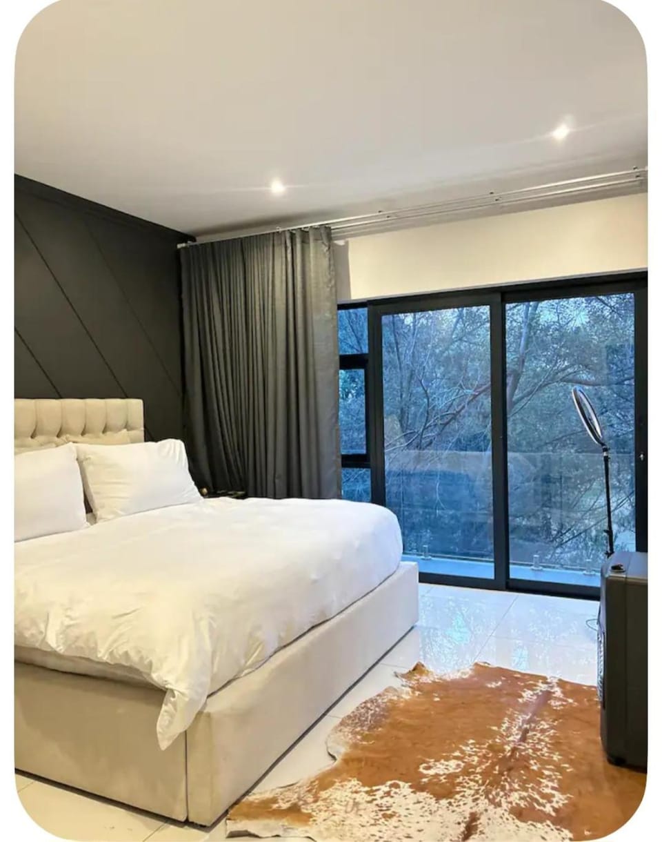 Luxury apt No19 Apartment in Sandton