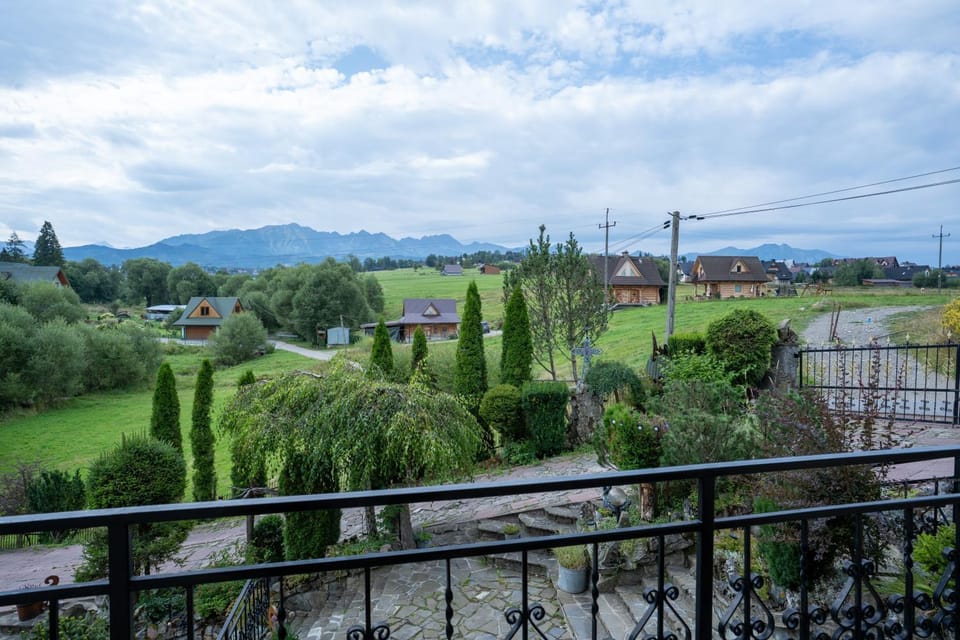 Spring, Day, Natural landscape, Mountain view