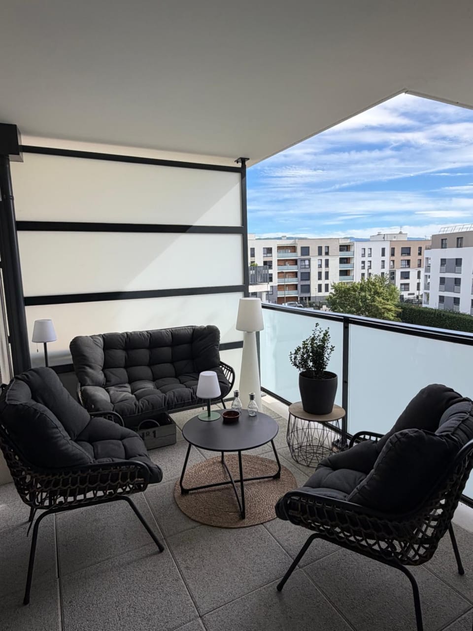 Geneva Border Suites-Aéroport & Quartier International Apartment in Haute-Savoie