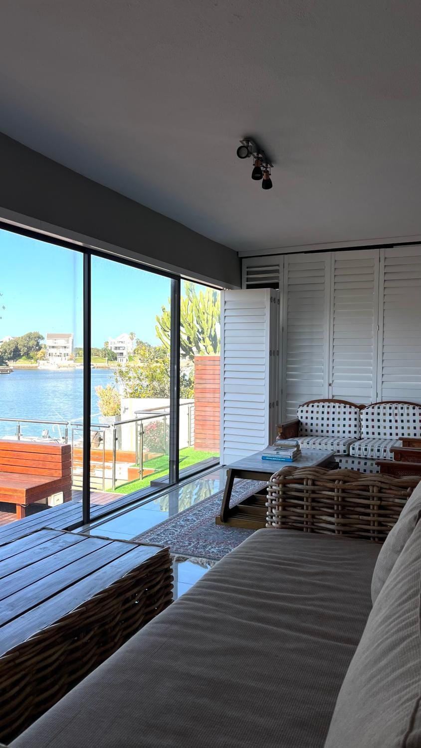 View (from property/room), Balcony/Terrace, Seating area