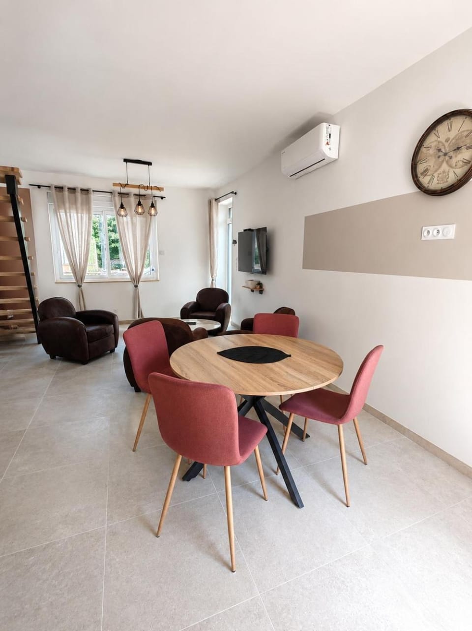 Living room, Dining area, air conditioner