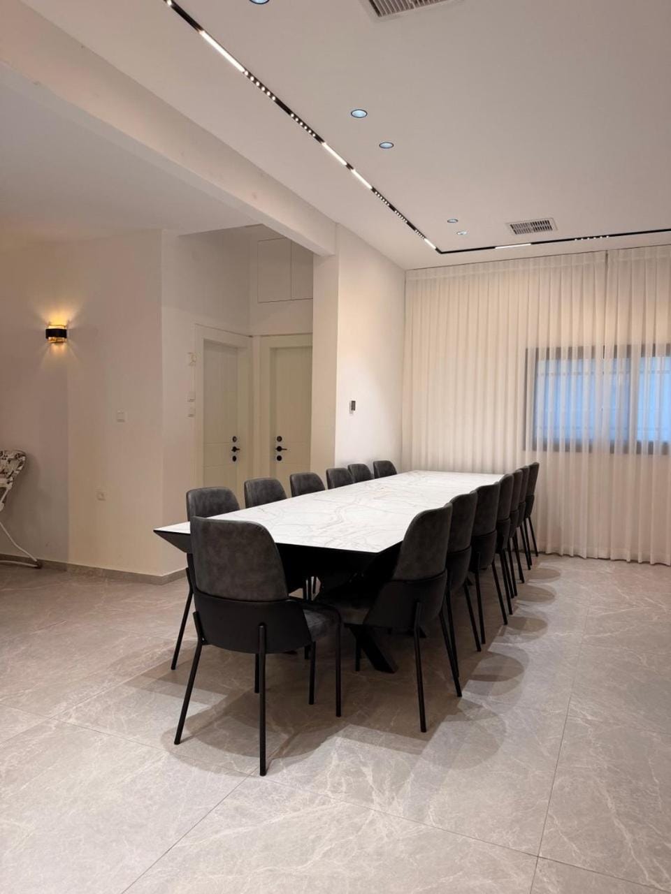 וילה עם בריכה ענקית בנתניה House in Netanya