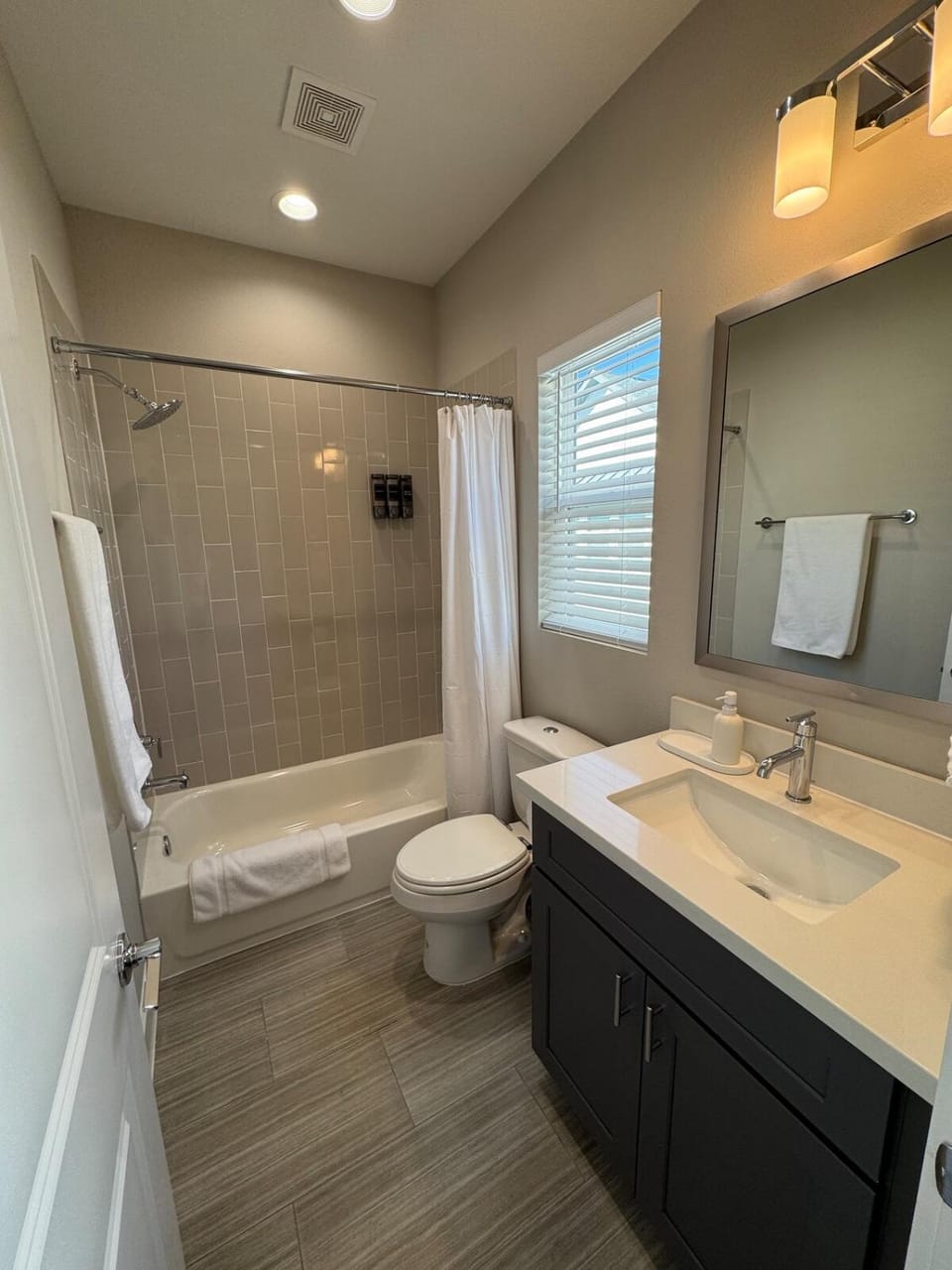Charming Private Room Minutes From Downtown Vacation rental in Harris County