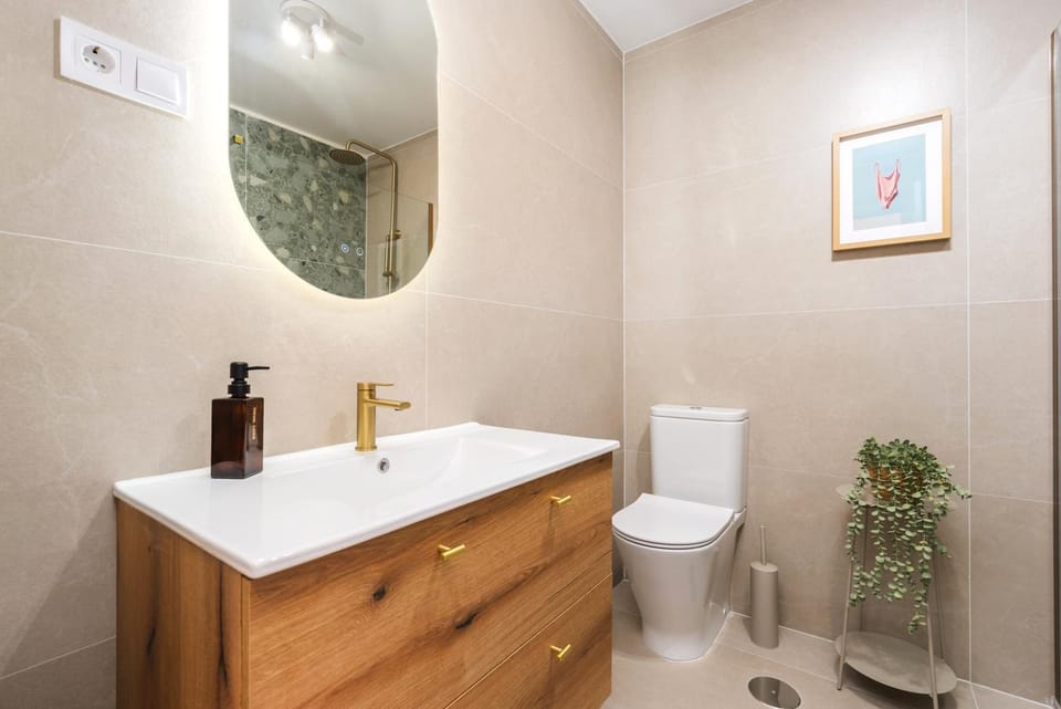 Toilet, Bathroom