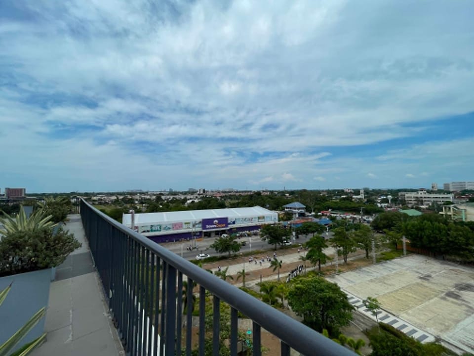 Property building, Balcony/Terrace, City view