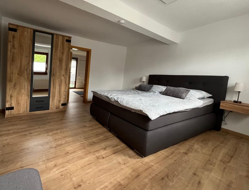 Bed, Photo of the whole room, Bedroom, wardrobe