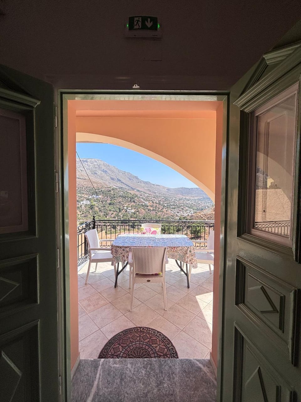 Patio, Day, Natural landscape, View (from property/room), Balcony/Terrace, Seating area, Dining area