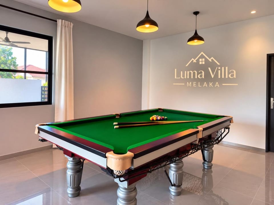 Luma Villa 7Bedroom Swimming pool KTV BBQ Snocker Kids Playground Villa in Malacca