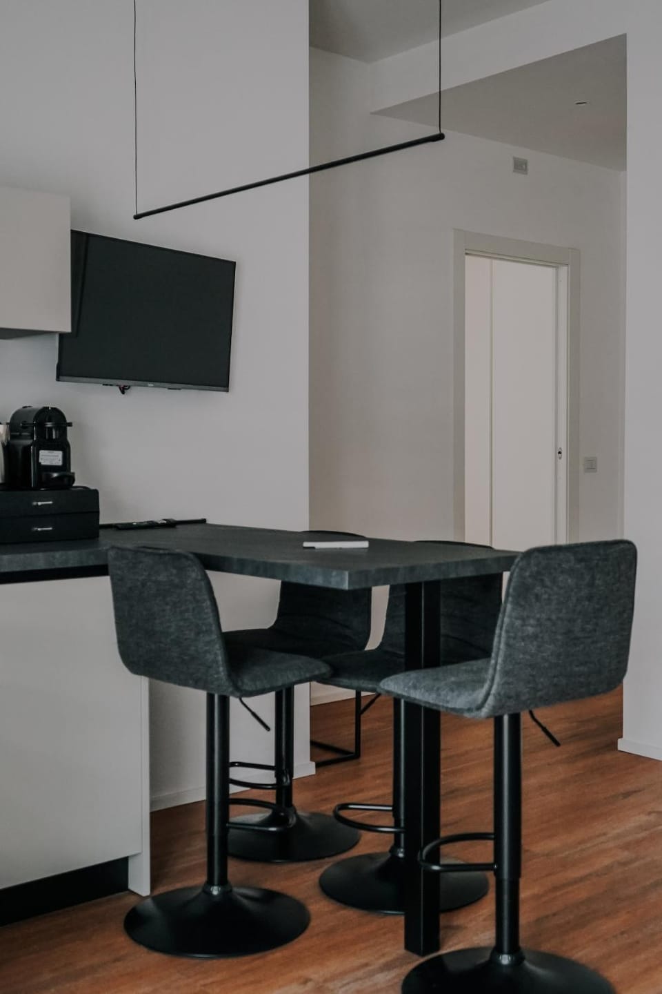 TV and multimedia, Kitchen or kitchenette, Dining area