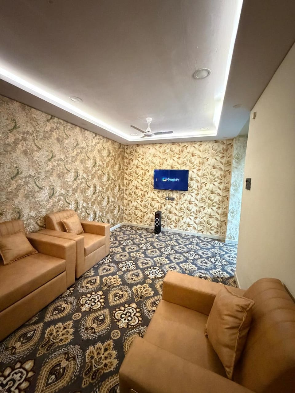 Ranu Home Stay - 2BHK Luxury Stay Apartment in Hyderabad